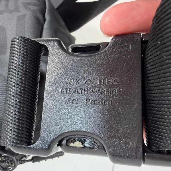 Lululemon Athletica‎ Everywhere Belt Bag 1L Wobbley Wordmark Logo Print Black - Image 9
