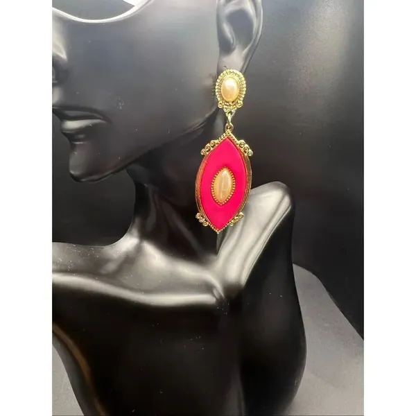 New! Ella Euro Pink Marquise Gold Tone Faux Pearl Earrings - Image 4