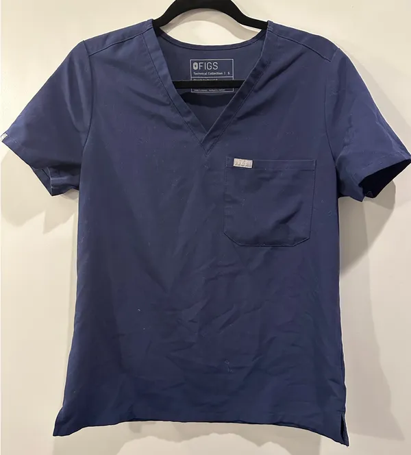 FIGS Catarina One Pocket Scrub Top - Image 5