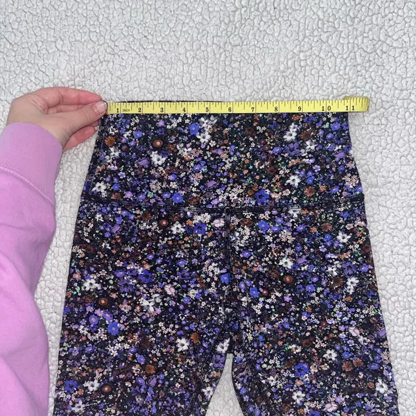 Lululemon Align High Rise Shorts - Image 6