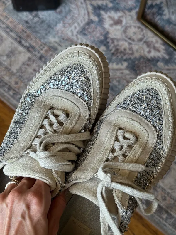 Dolce Vita Sneakers - Image 5