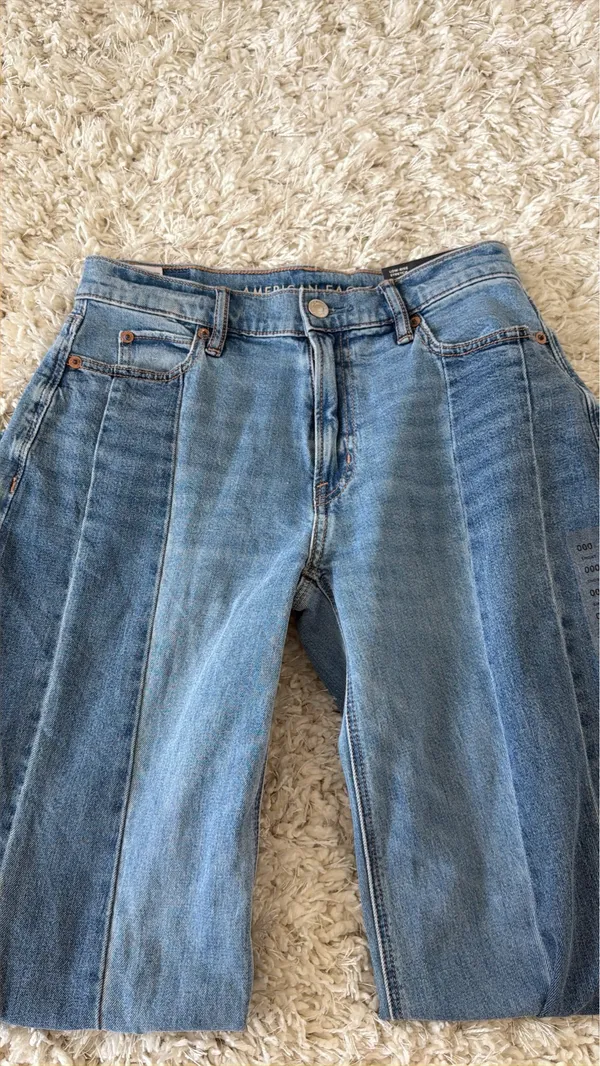 American Eagle Two-Tone Colorblock Patchwork Jeans - Image 3