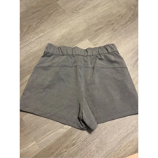 Lululemon On The Fly Mid Rise Shorts Gray Size 6 - Image 3