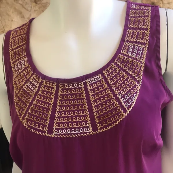 Ann Taylor LOFT Factory Purple Sleeveless Embroidered Tank Top Women's Size Small - Image 2