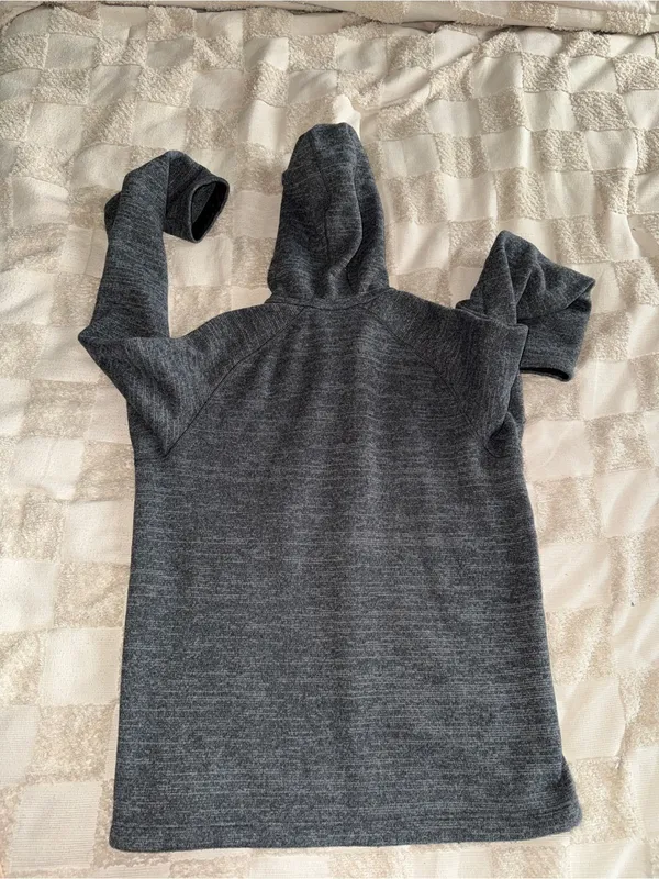 Patagonia Men's Better Sweater Hoody in a heathered gray size‎ M - Image 5