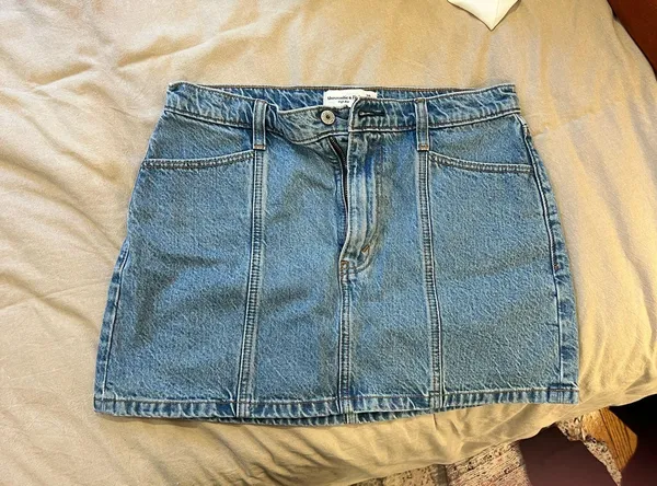 Abercrombie Mini Skirt Denim - Image 4