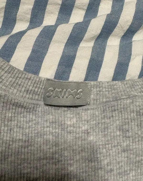 SKIMS Heather Grey Set - Image 6