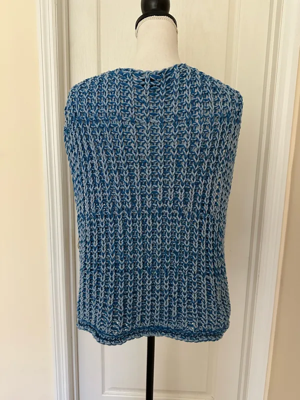 Zara Woman’s Loose Knit Blue Sweater Vest with Big Blue buttons, Sz L - Image 9