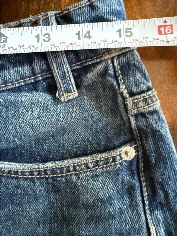 Zara Denim Mini Skirt in Size Small - Image 7