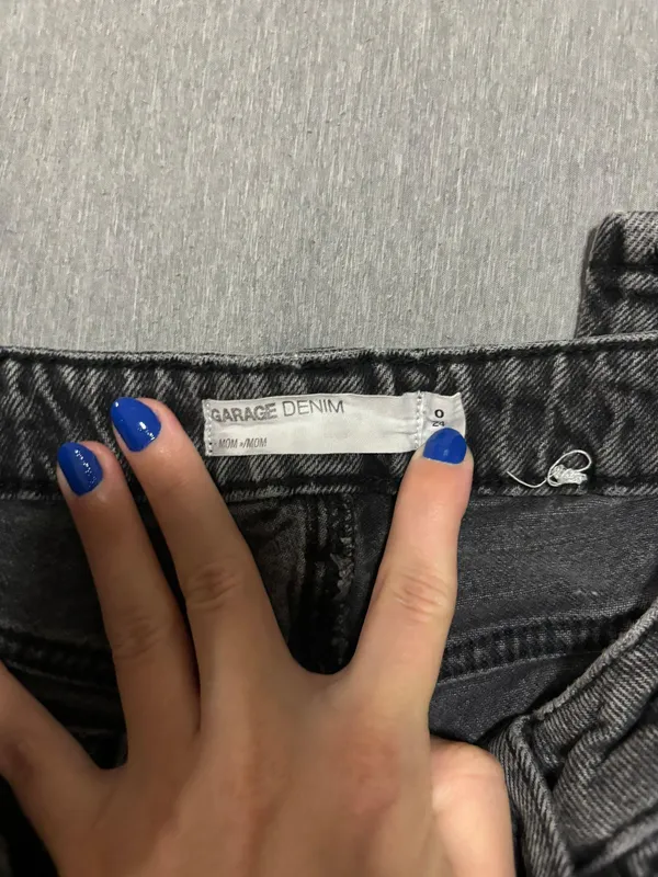 Garage Mom Jeans - Image 2