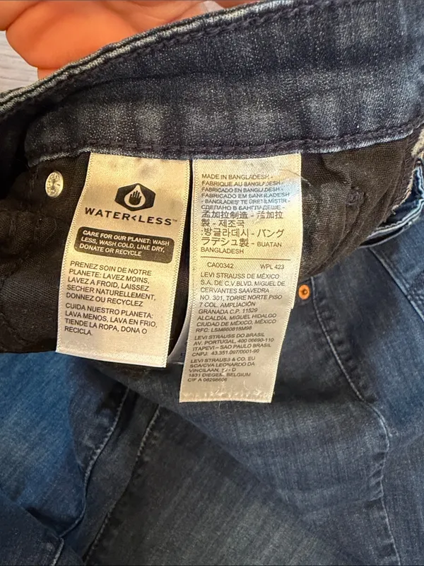 Levi’s 711 Skinny Mid Rise Jeans | Dark Wash Blue | Size 32 - C73-022 - Image 4