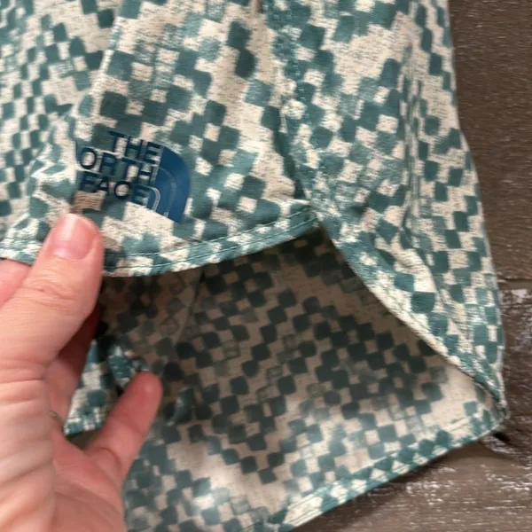 The North Face Women's Class V Shorts Chevron Print size XL - Image 5