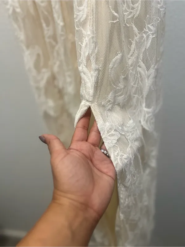 Baltic Born Cozette Lace Gown Medium - Image 5