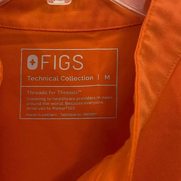 Figs Rafaela oversize scrub top size medium - Image 2