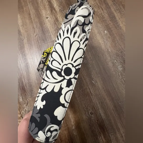 Vera Bradley Tech Organizer Baroque Black Yellow Floral Zip Mesh Pockets - Image 4