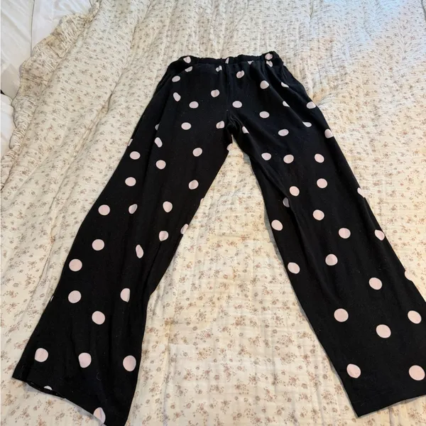 kate spade Black Pajama Set with Pink Polka Dots - Image 7