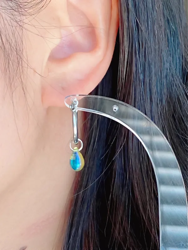 Handmade aurora olive green mini teardrop Czech glass simple minimalist hoop earrings💚🫒💕 - Image 7