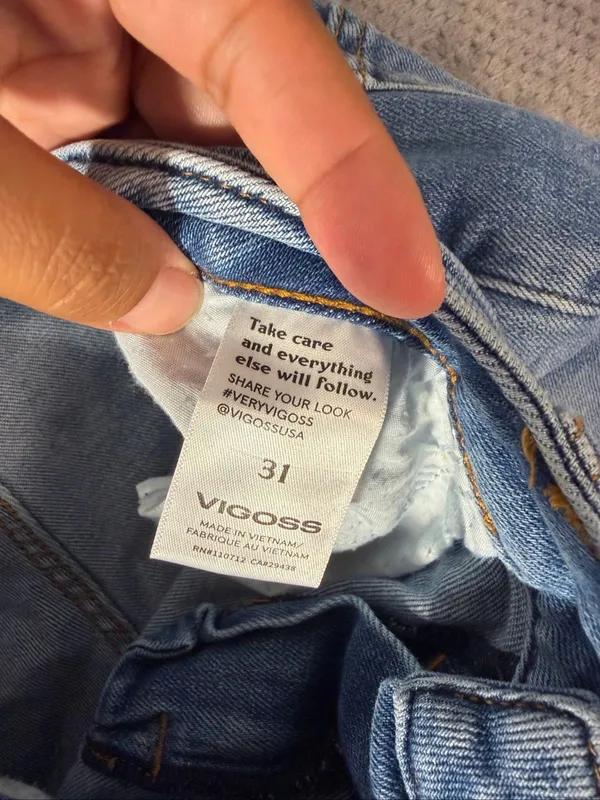 VIGOSS Thompson Tomboy Jeans Sz 31 Light Wash Slim Straight Leg Mid Rise Stretch - Image 2