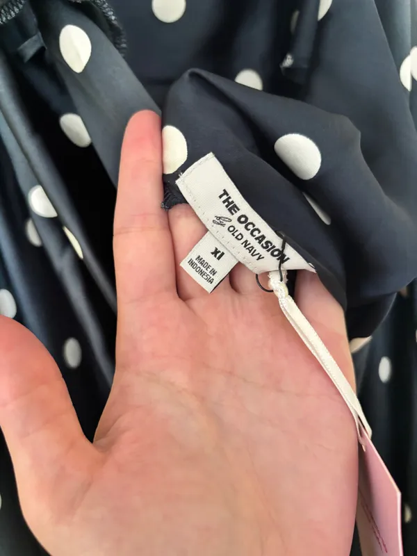 Old Navy Satin Maxi Dress - Image 4