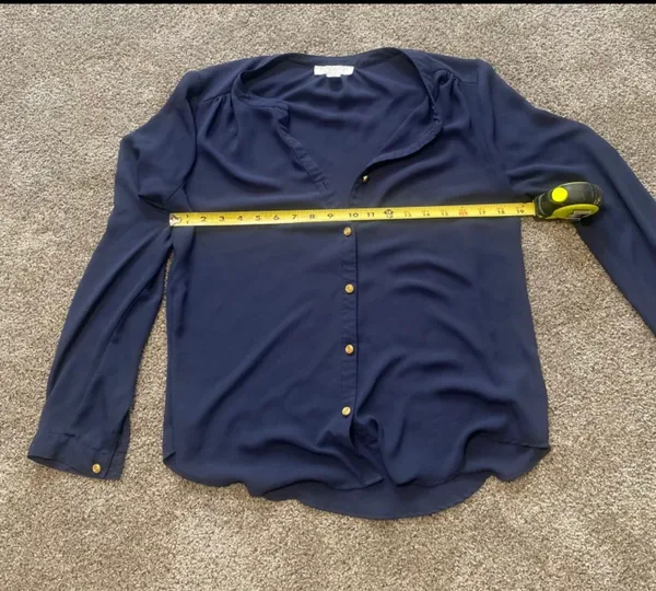 button down blouse is a junior size Large. - Image 7