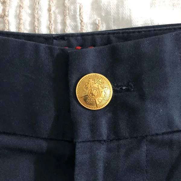 Alice + Olivia Employed Shorts - Image 3