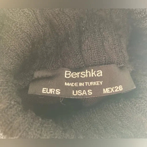 Bershka Black top - Image 4