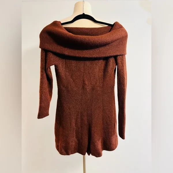 Grace Off-the-Shoulder Knit Romper in Dark Brown Large NWOT $59 - Image 4