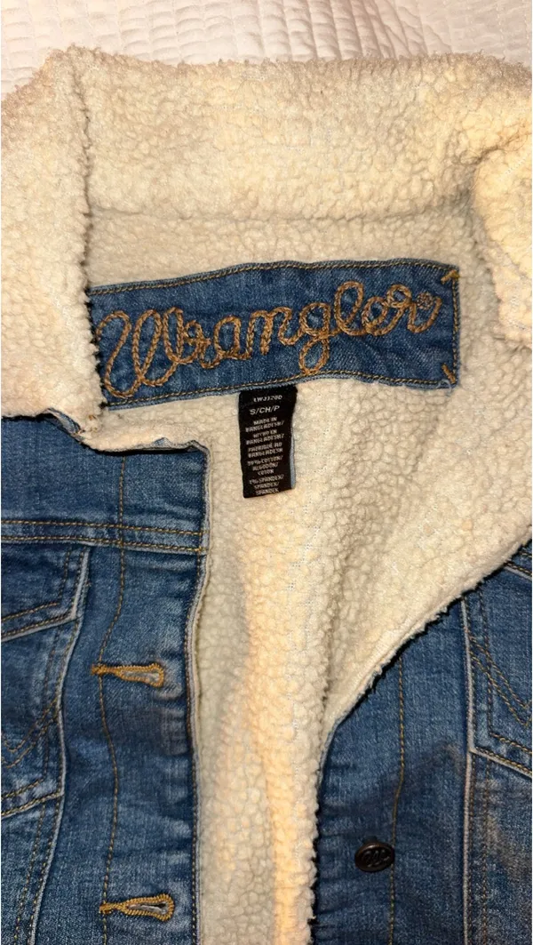 Wrangler Sherpa Lined Denim Jacket - Image 2