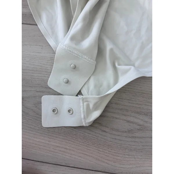 Lululemon Wundermost Ultra Soft Nulu High Neck Sleeveless Bodysuit White L/G - Image 2