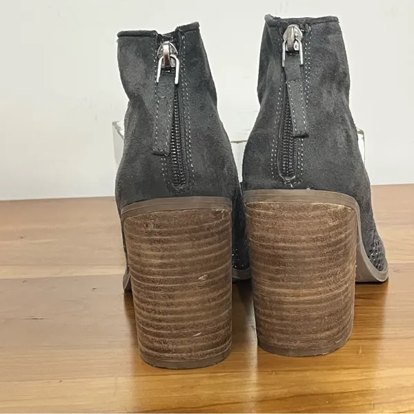 Madden Girl Mocha Gray and Silver Ankle Boots Size 9M Block Heel‎ Y2K Perforated - Image 8