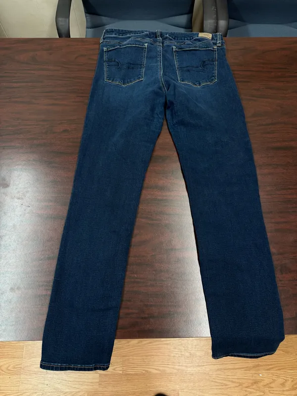 American Eagle Super Stretch Skinny Jeans Size 12 - Image 4