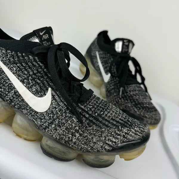 Nike Air VaporMax Flyknit 3 Athletic Running Shoe Sneaker Sz 9 Womens Black - Image 5