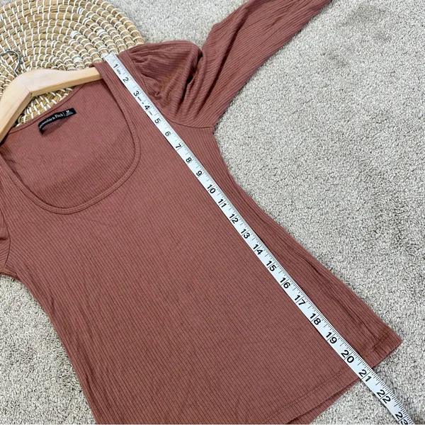 Abercrombie & Fitch Women’s Ribbed Puff Sleeve Longsleeve Shirt in Mauve M - Image 12