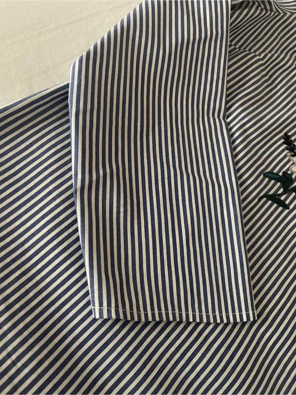 Como Black Striped Embroidered Floral Blouse - Size M - Image 8