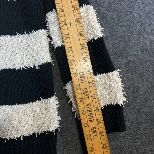 American Eagle Vintage Boyfriend Sweater Black Cream Striped Eyelash Knit Large - Image 7