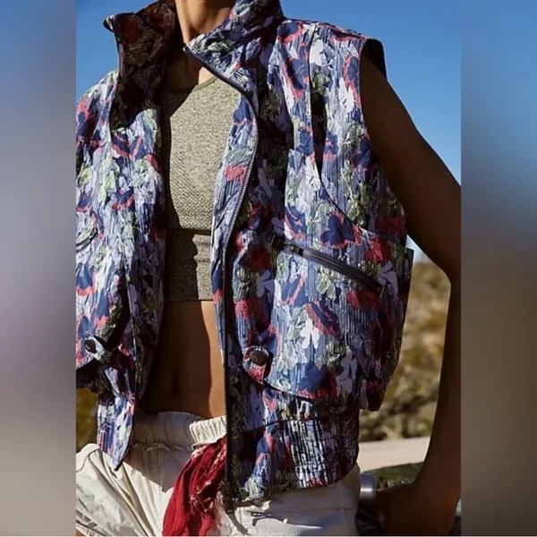 NWT Free People Movement Off The Grid Zipper Vest - Image 8