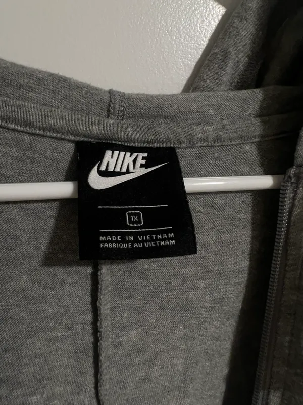Nike Sweatshirt - Image 3