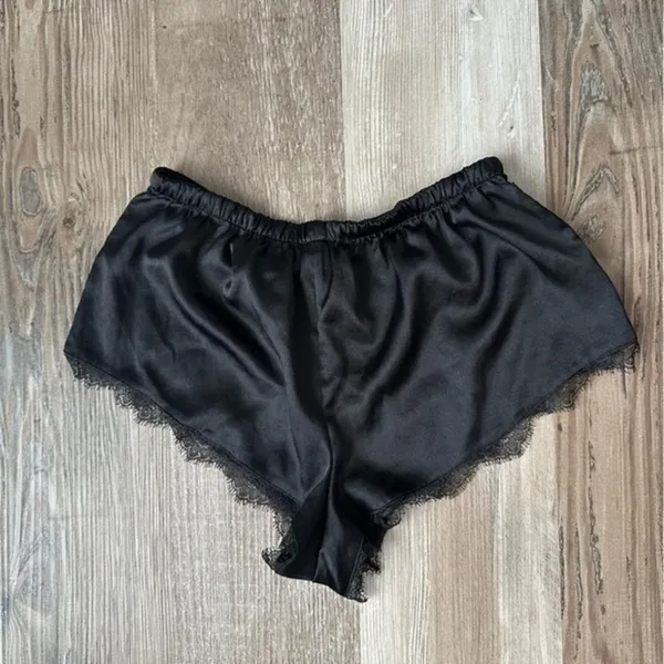 Victoria’s Secret lace black mini pajama shorts​ in size xs - Image 4