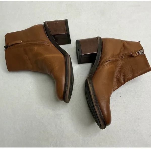 Franco Sarto Kessa Brown‎ Leather Side Zip Block Heel Ankle Boots Women 7.5 - Image 3