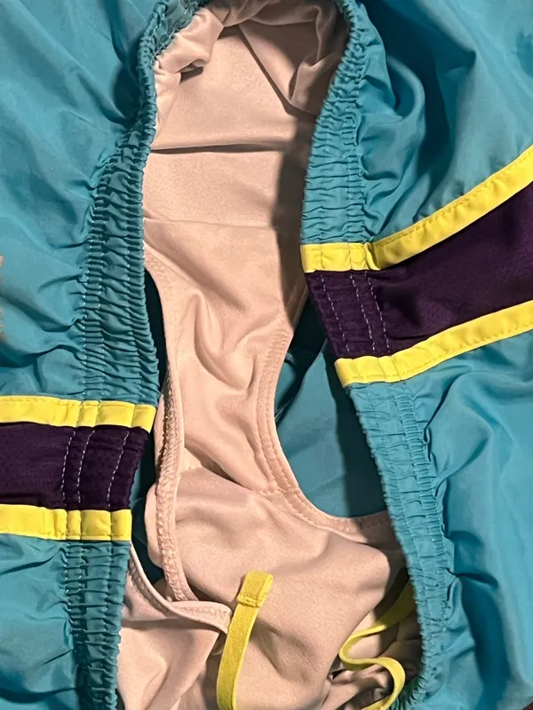 Womens medium Nike Dri Fit athletic/casual 3" running shorts w/liner - Image 5