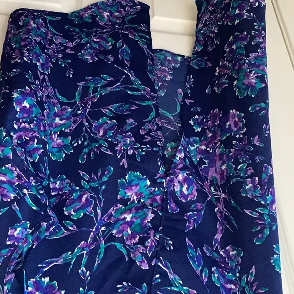 FINAL MARKDOWN Ladies attention top xl - Image 5