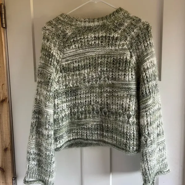 Universal Thread Olive Knit Women's Sweater - Image 3