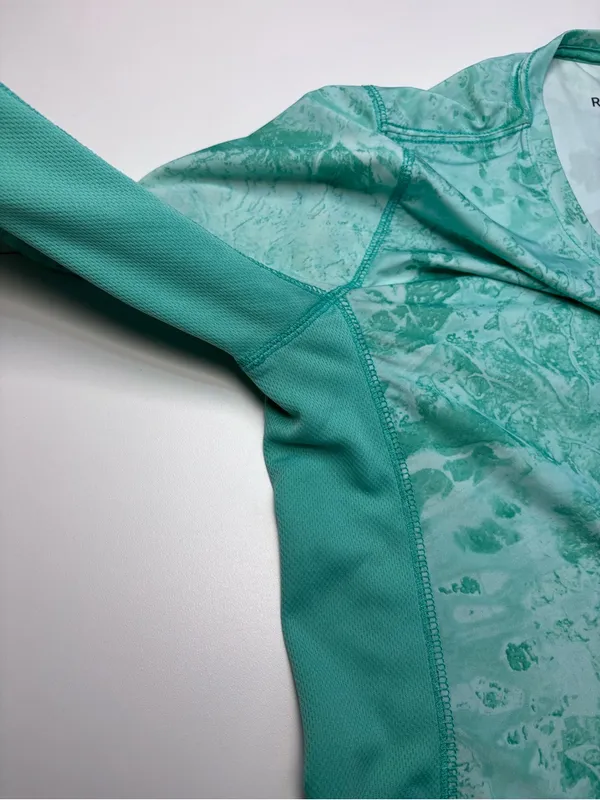 Realtree Fishing WAV3 Teal Water Performance Long Sleeve Shirt UPF Sun Protect - Image 7