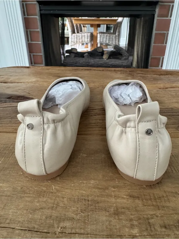 NEW IN BOX French Connection Ecru / Nude Emee Vegan Leather Flats ~ Size 10 - Image 6