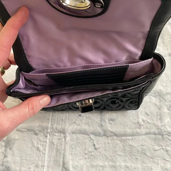 Coach mini shoulder/crossbody bag w/twist latch closure w/satin inner lining 6.5”x5” - Image 7