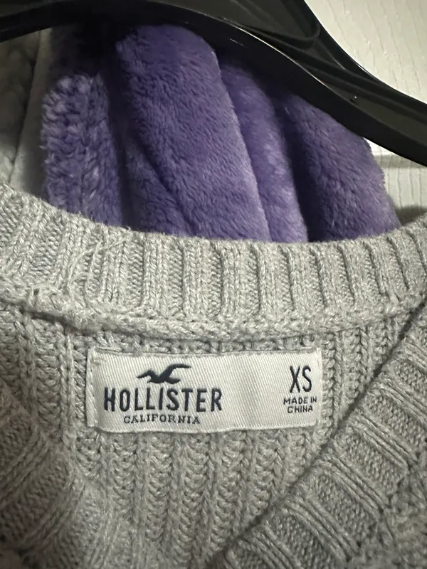Hollister Sweater - Image 4