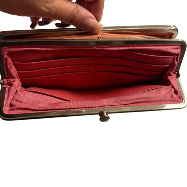 HOBO International Lauren Pink Leather‎ Double Frame Kisslock Clutch Wallet - Image 10