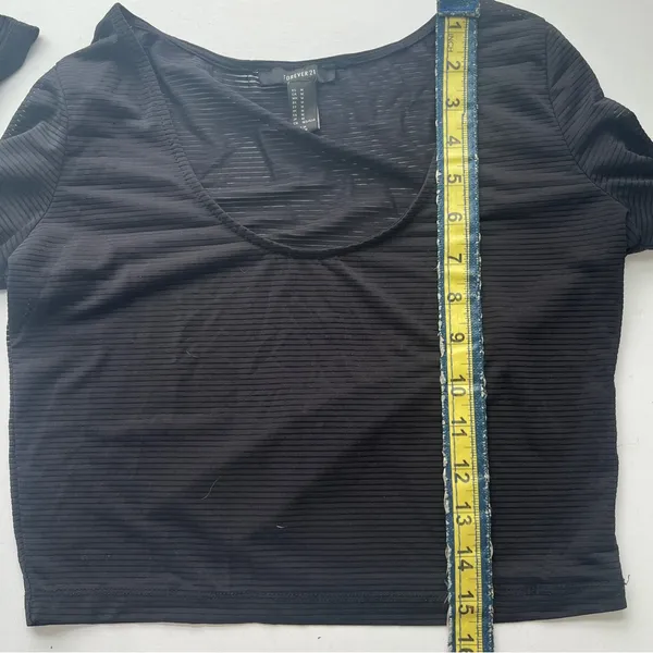 Black Long Sleeve Crop Top - Image 5