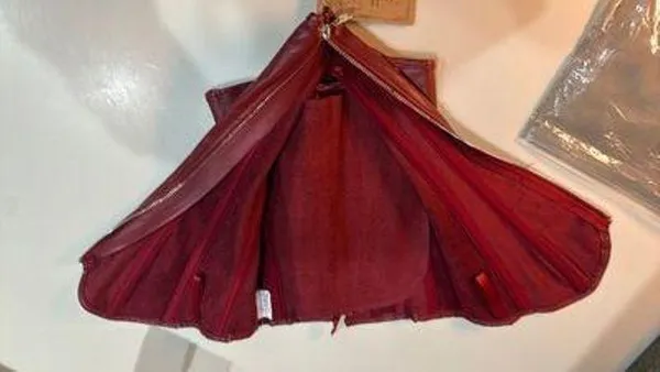 Corset Amazon Top Red Leather - Image 3