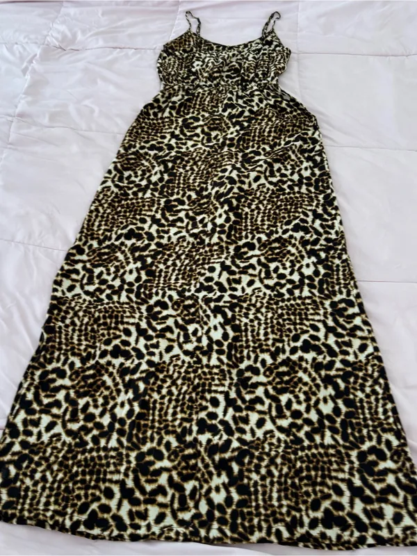 Twelfth Street by Cynthia Vincent 100% silk Leopard Print Maxi Dress, size SP - Image 12